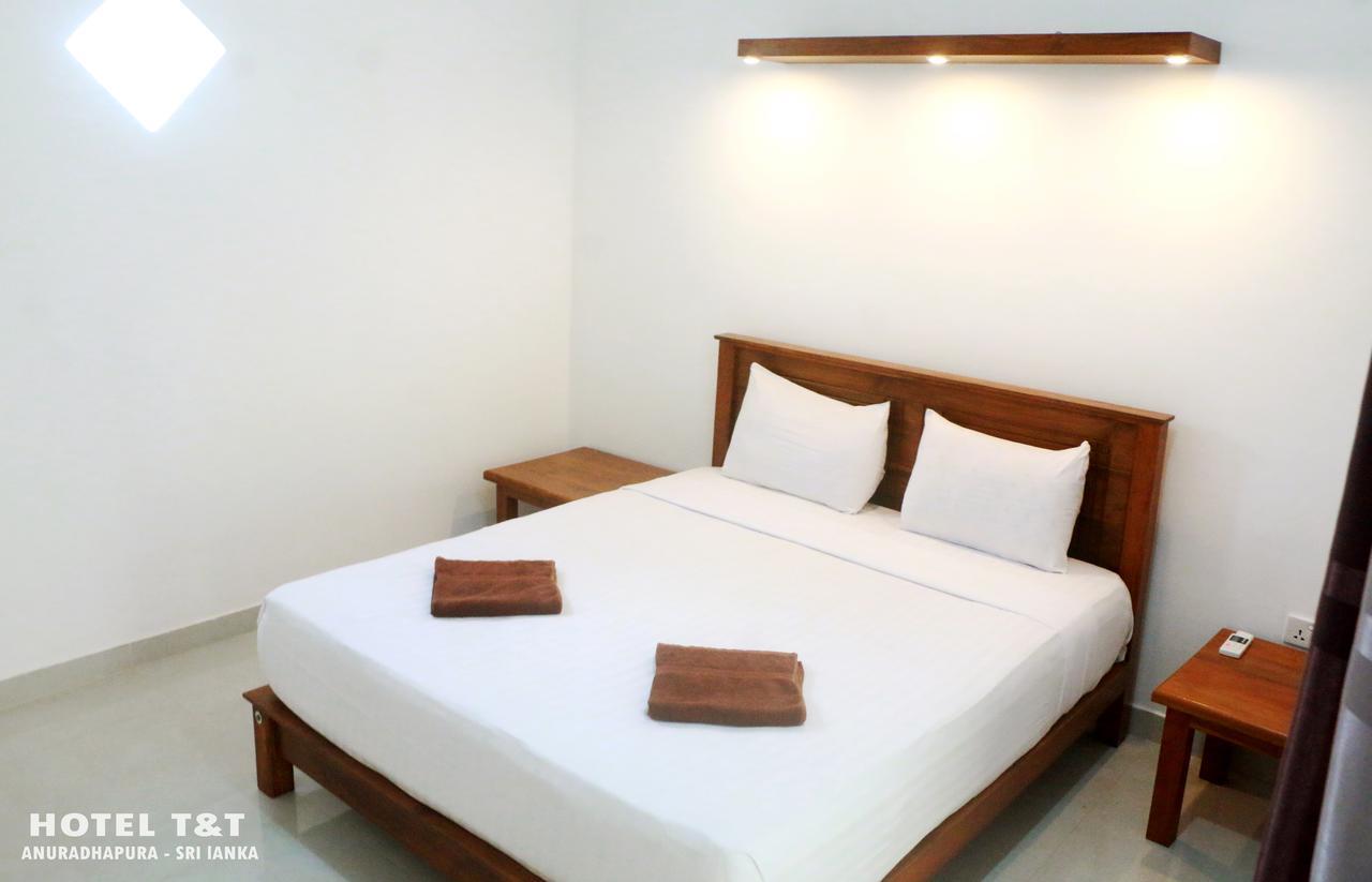 Hotel T & T Anuradhapura Exterior foto